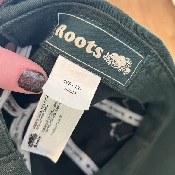 ROOTS Maple Leaf Ball Cap - Picture 4 of 4